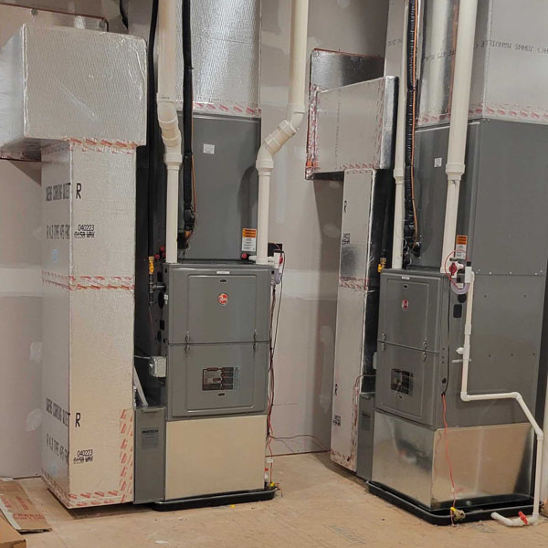 Light commercial installation of a Rheem commercial system by JM Lapp.